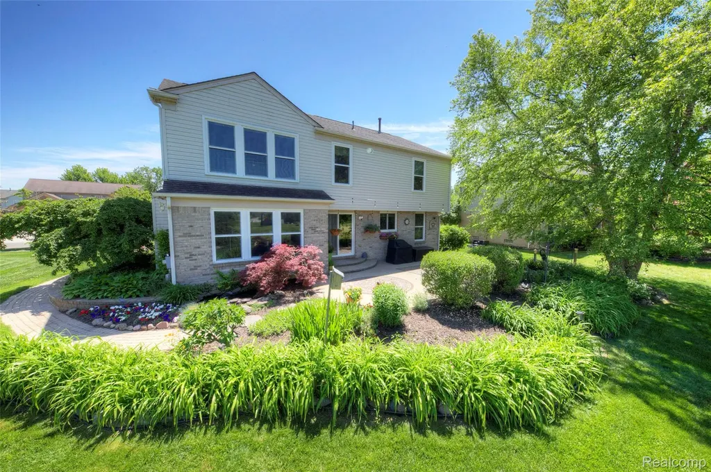 4728 Sherwood Circle Canton Charter Township MI 48188