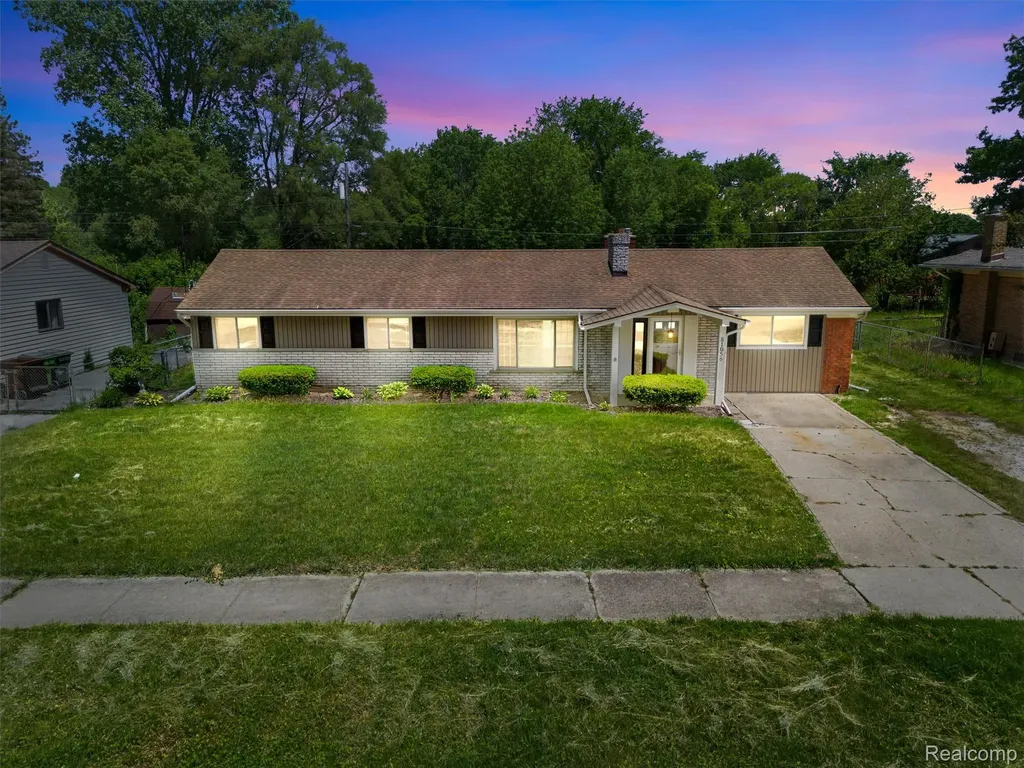 51056 Fairlane Drive Shelby Charter Township MI 48316