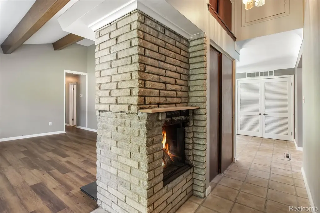 51056 Fairlane Drive Shelby Charter Township MI 48316