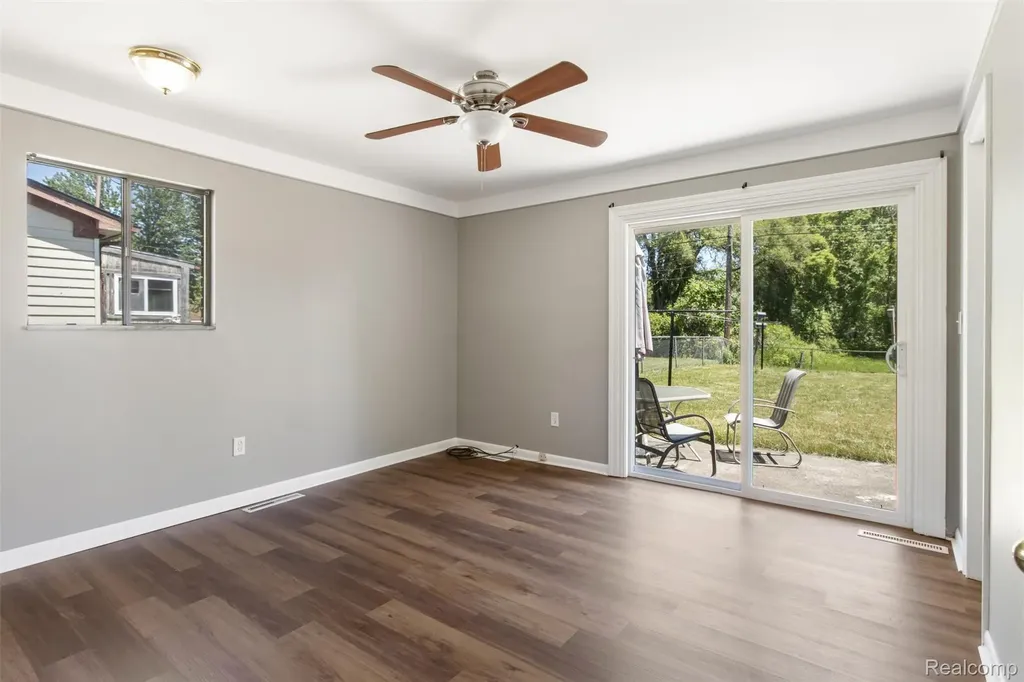 51056 Fairlane Drive Shelby Charter Township MI 48316