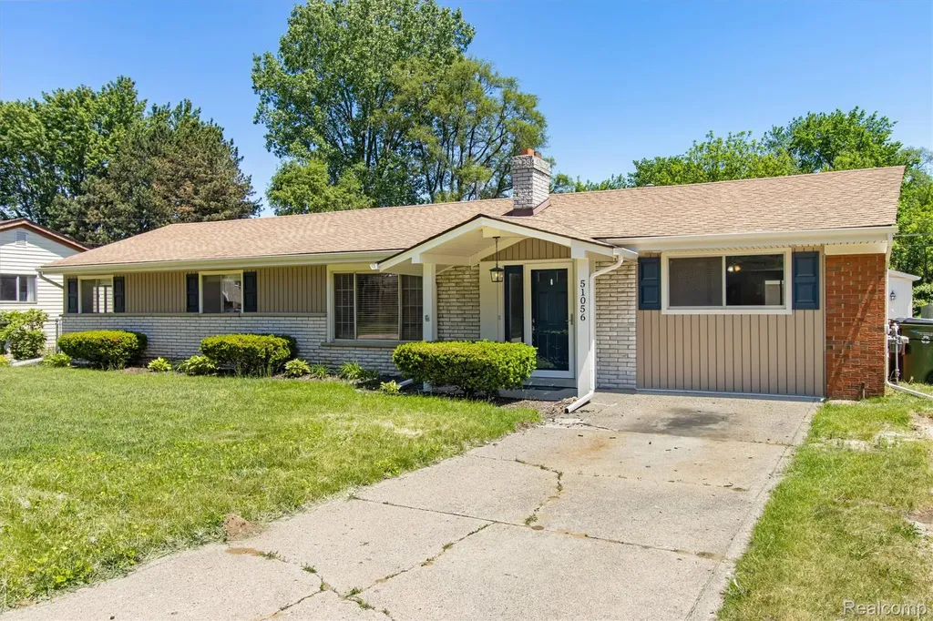 51056 Fairlane Drive Shelby Charter Township MI 48316