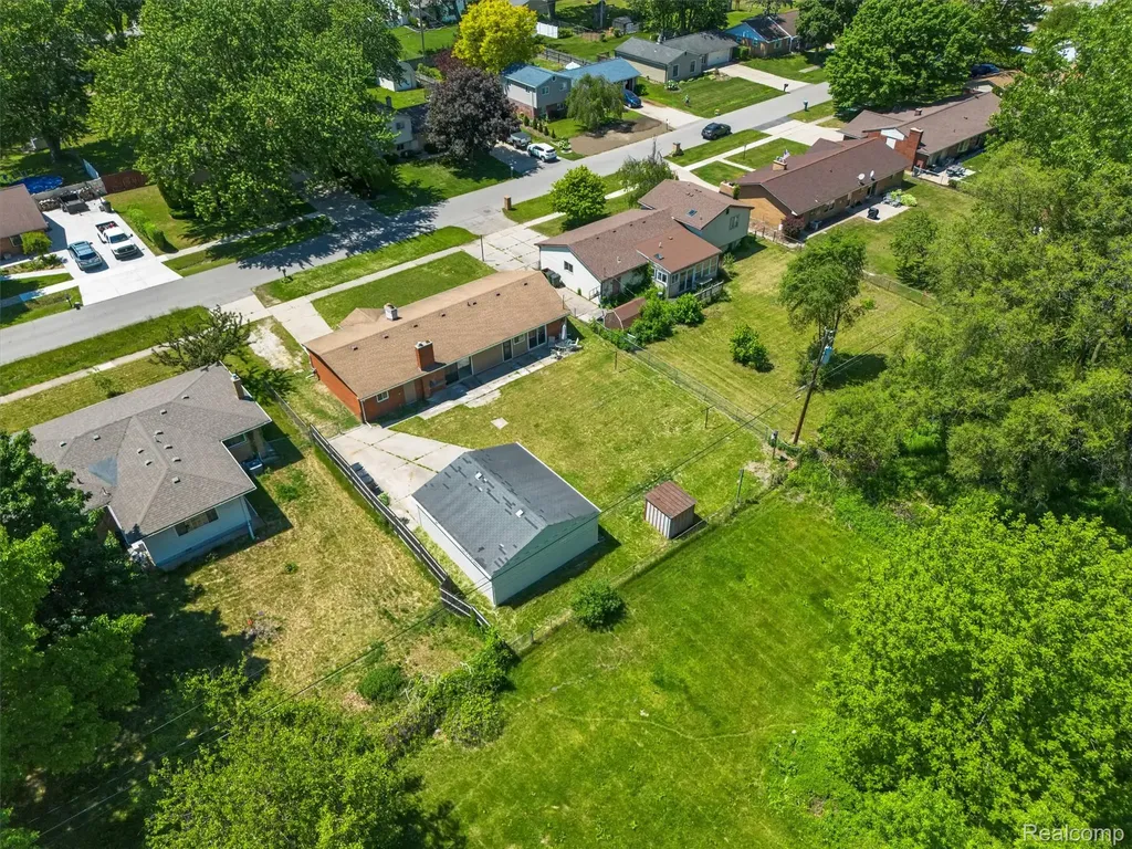51056 Fairlane Drive Shelby Charter Township MI 48316