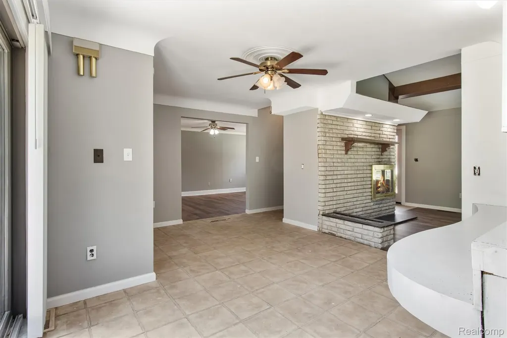 51056 Fairlane Drive Shelby Charter Township MI 48316