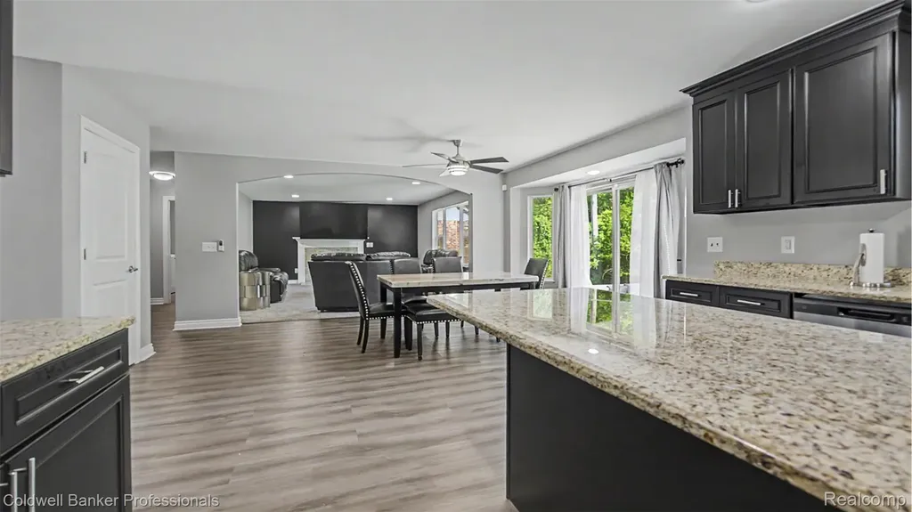 22262 Brywood Court Clinton Charter Township MI 48036