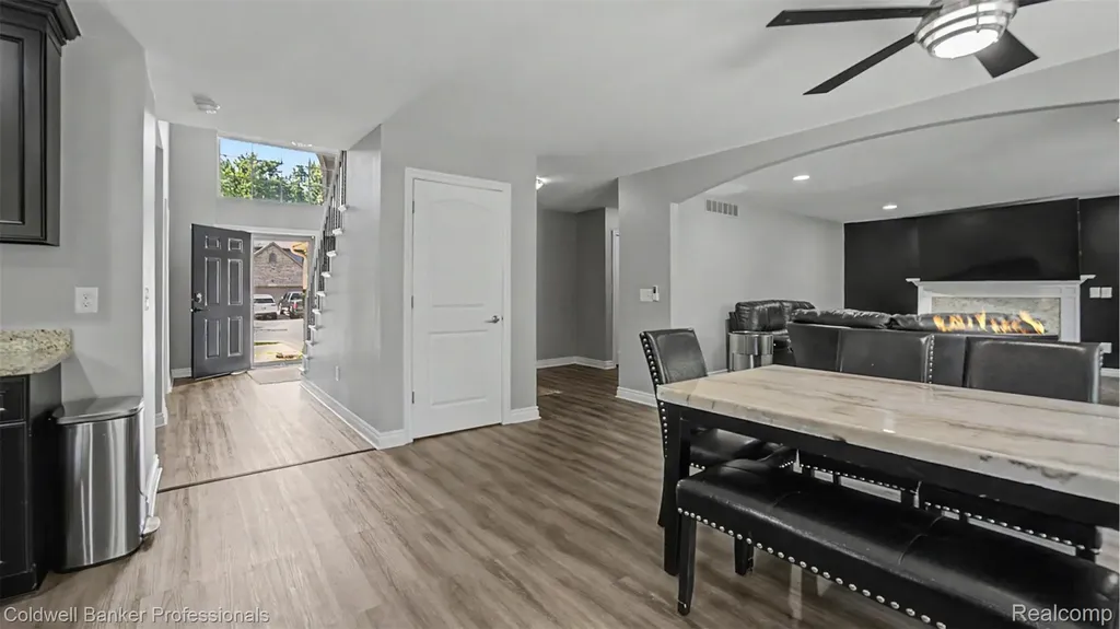 22262 Brywood Court Clinton Charter Township MI 48036