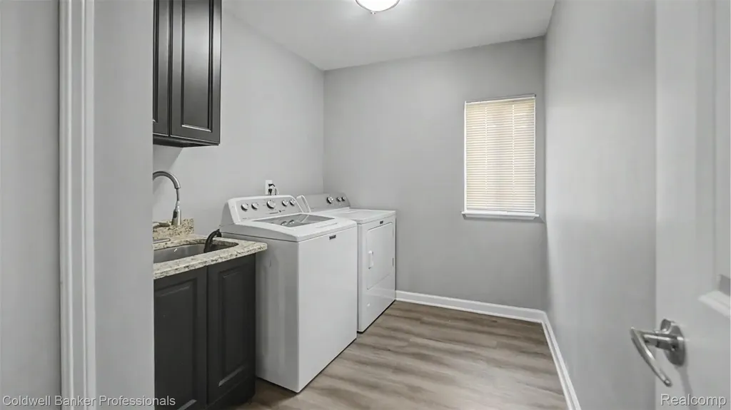 22262 Brywood Court Clinton Charter Township MI 48036