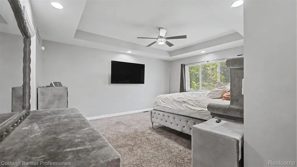 22262 Brywood Court Clinton Charter Township MI 48036