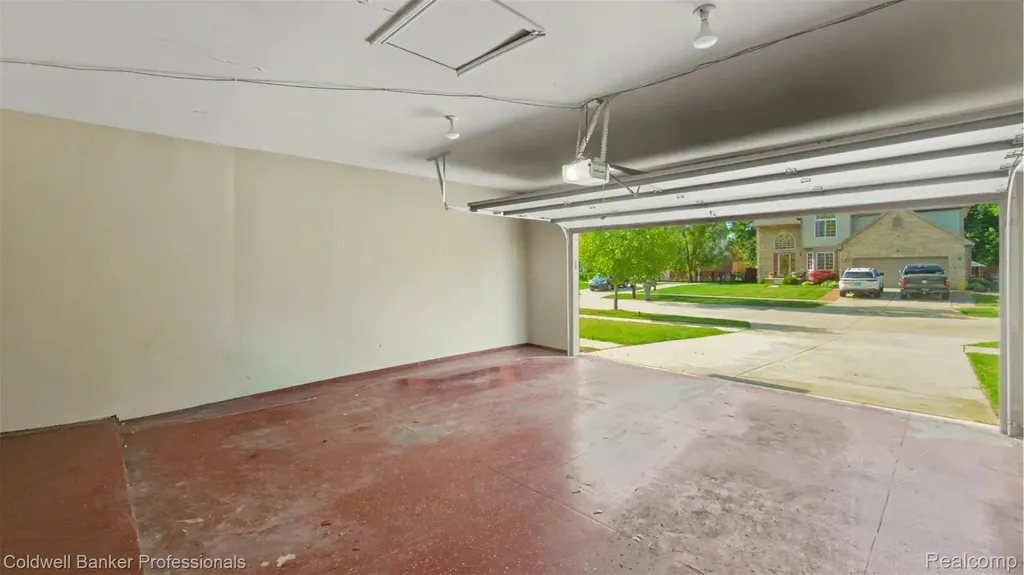 22262 Brywood Court Clinton Charter Township MI 48036