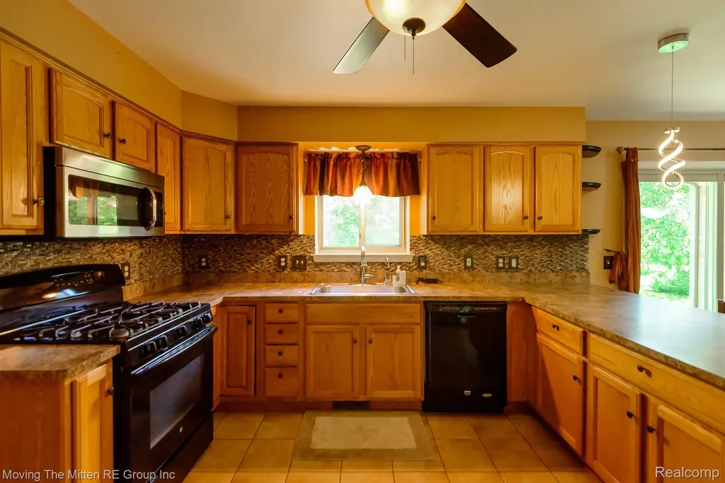 13879 Arlene Lane Van Buren Charter Township MI 48111