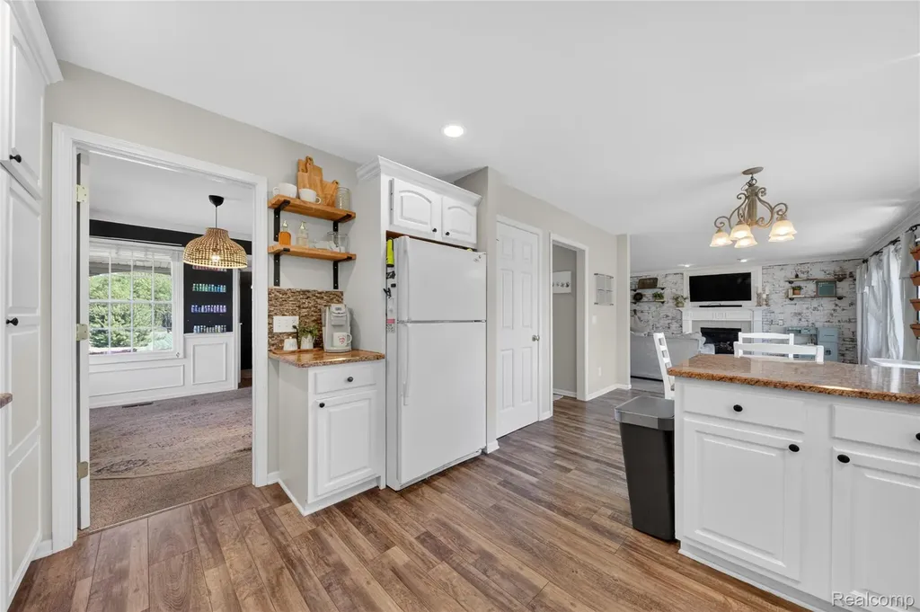 9191 Judd Road Handy Township MI 48836