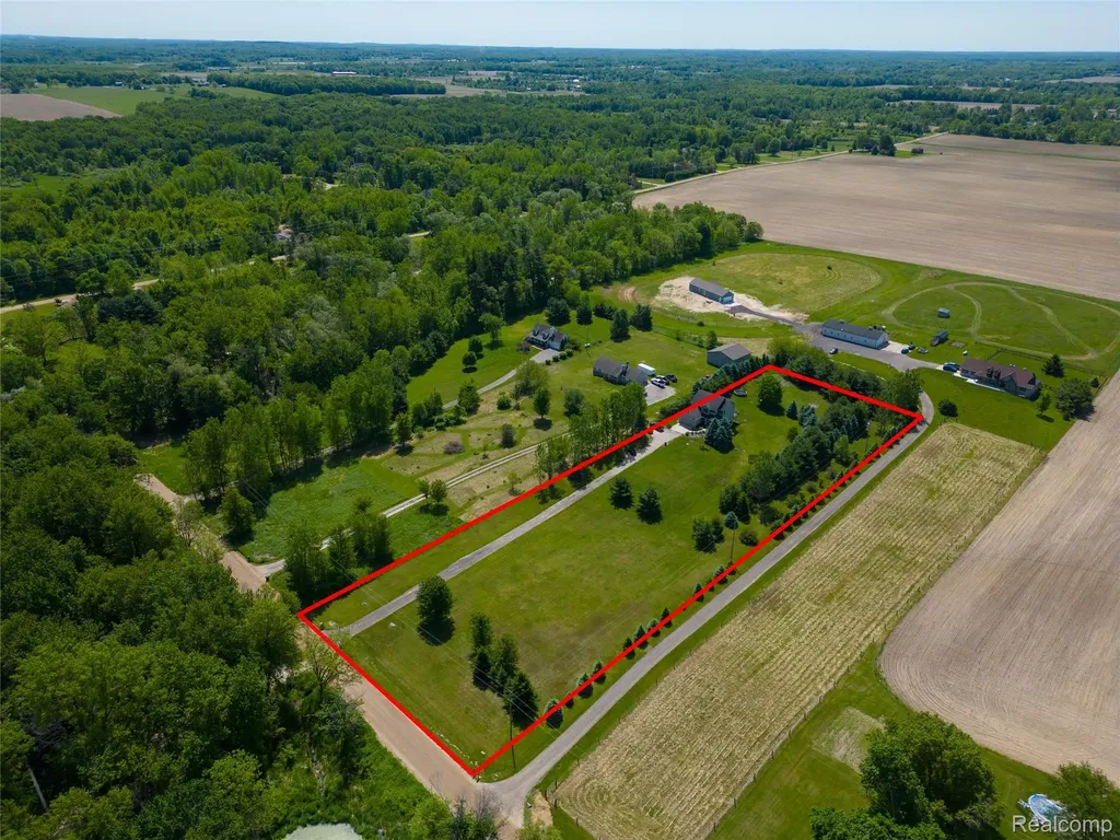 9191 Judd Road Handy Township MI 48836