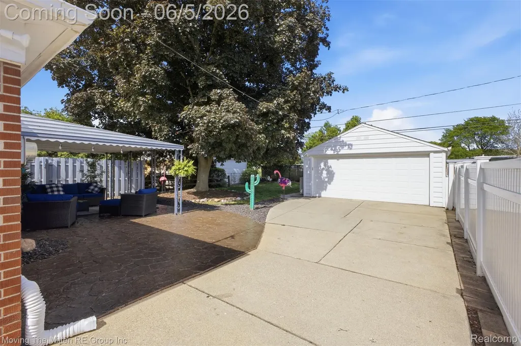 3327 Syracuse Street Dearborn City MI 48124