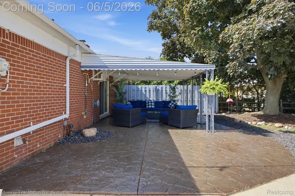 3327 Syracuse Street Dearborn City MI 48124
