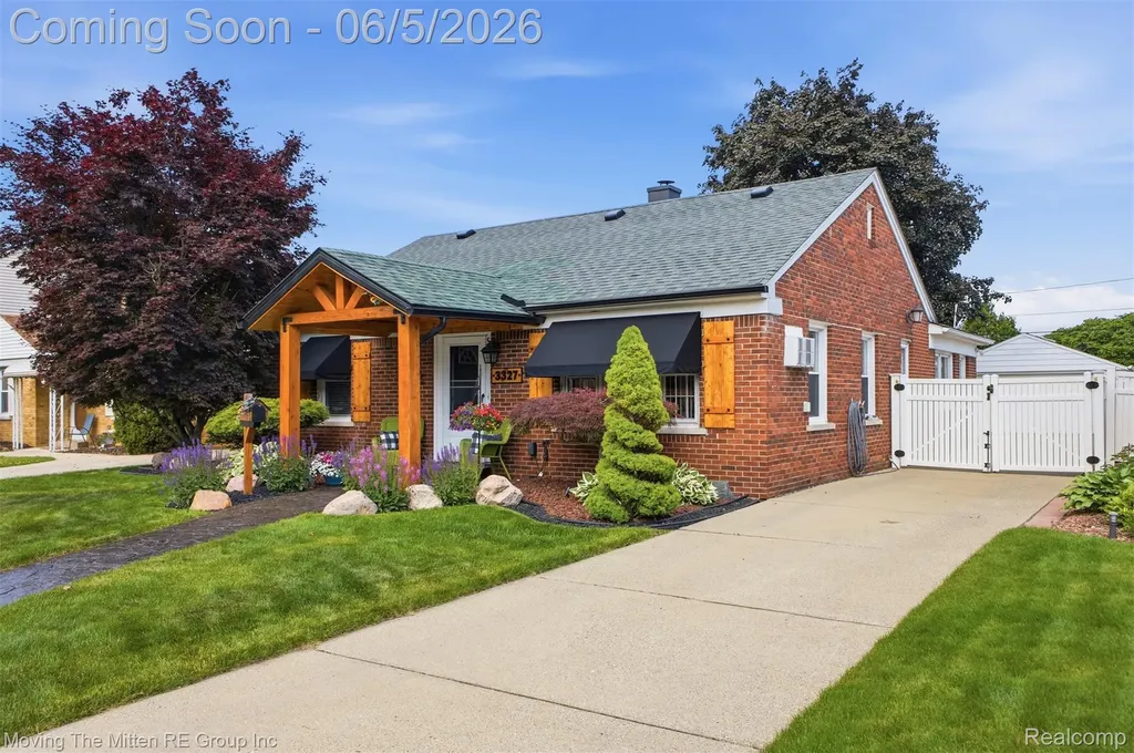 3327 Syracuse Street Dearborn City MI 48124
