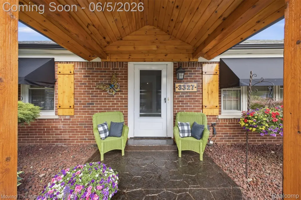 3327 Syracuse Street Dearborn City MI 48124