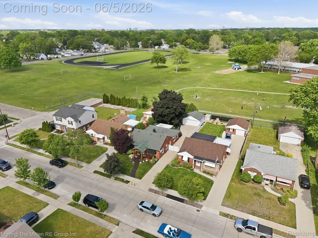 3327 Syracuse Street Dearborn City MI 48124