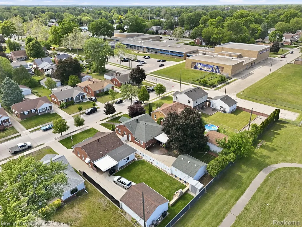 3327 Syracuse Street Dearborn City MI 48124