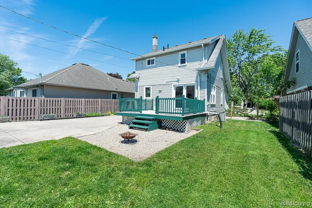22612 Arcadia Street St. Clair Shores City MI 48082