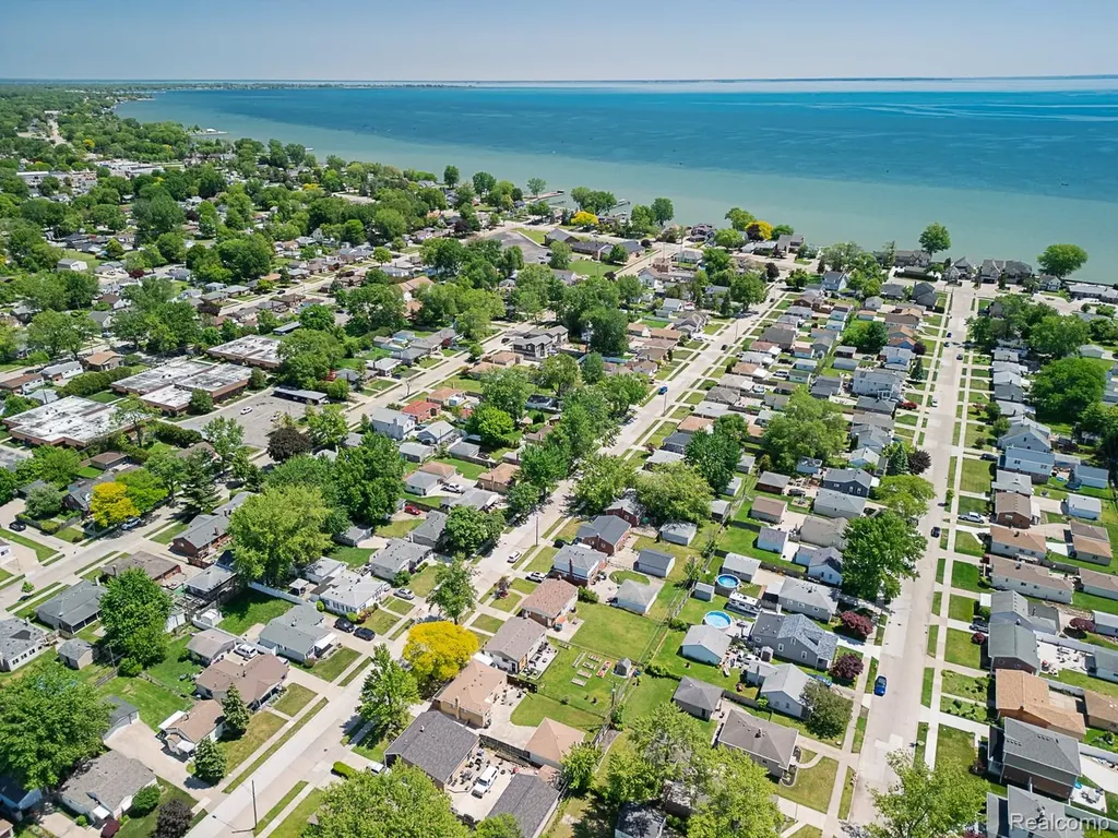 22612 Arcadia Street St. Clair Shores City MI 48082