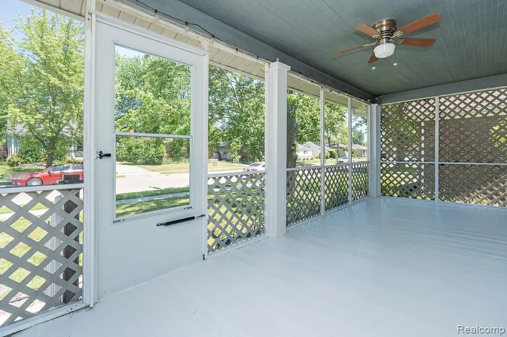 22612 Arcadia Street St. Clair Shores City MI 48082