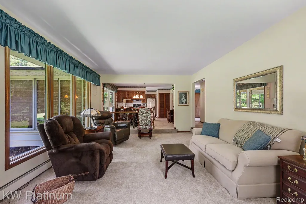 9474 Bartel Road Columbus Township MI 48063