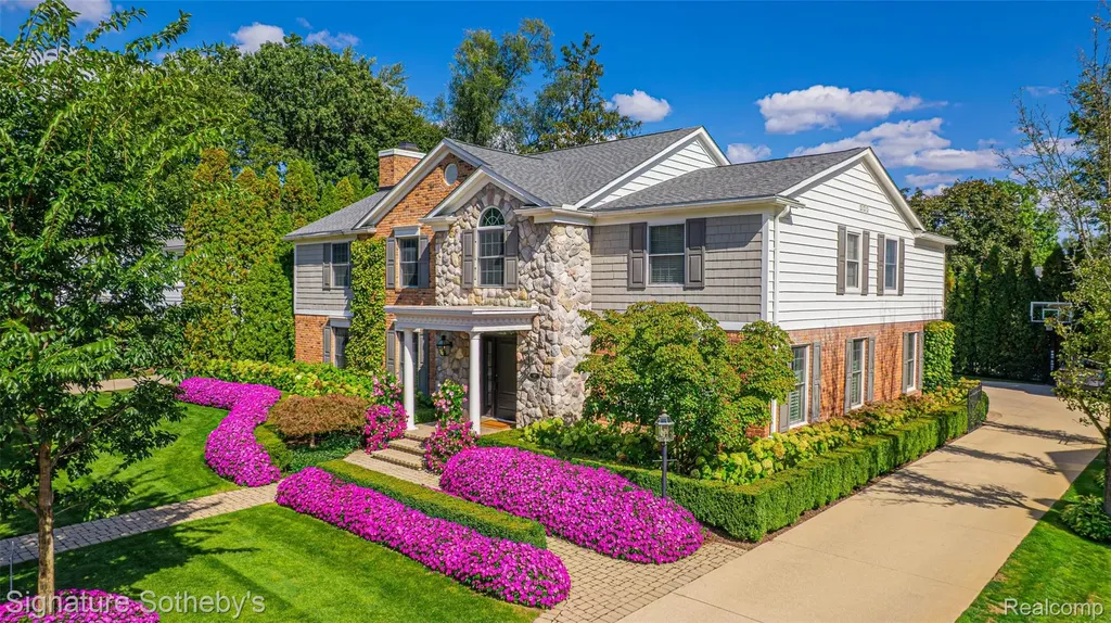 182 Chewton Road Bloomfield Hills City MI 48301