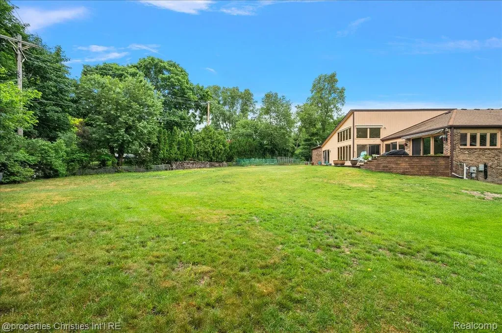 4566 Walden Drive Bloomfield Hills City MI 48301