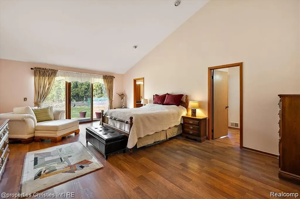 4566 Walden Drive Bloomfield Hills City MI 48301