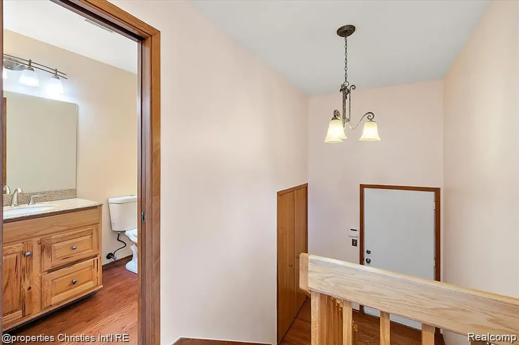4566 Walden Drive Bloomfield Hills City MI 48301