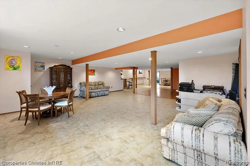 4566 Walden Drive Bloomfield Hills City MI 48301