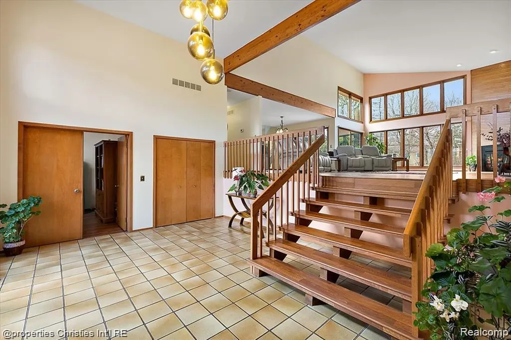 4566 Walden Drive Bloomfield Hills City MI 48301