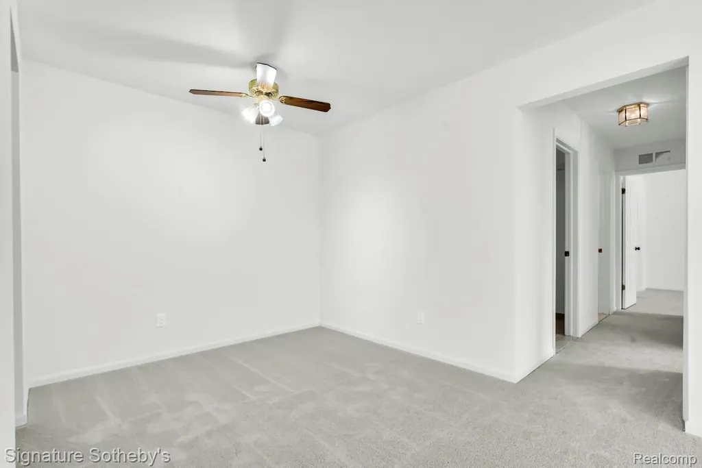 508 Sunset Lane St. Clair Shores City MI 48082