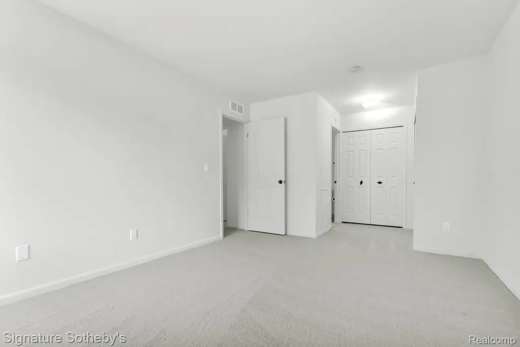 508 Sunset Lane St. Clair Shores City MI 48082