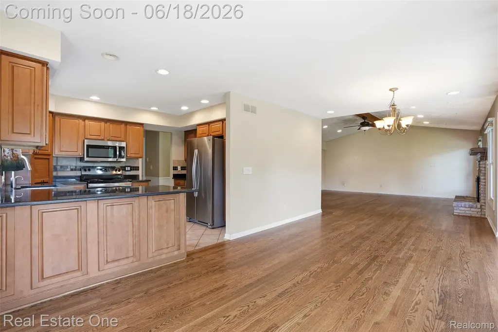 24889 Sutherland Drive Novi City MI 48374