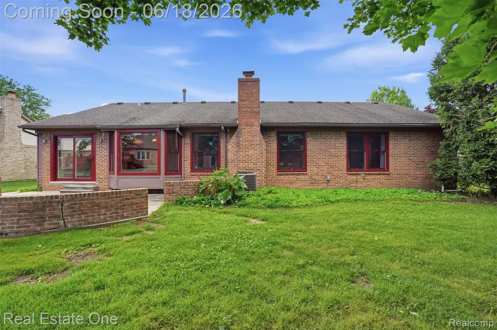 24889 Sutherland Drive Novi City MI 48374