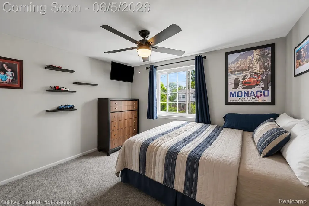 22606 Manor Street St. Clair Shores City MI 48081
