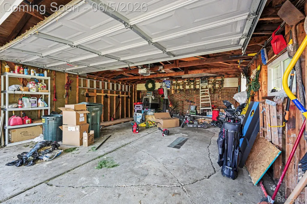 22606 Manor Street St. Clair Shores City MI 48081