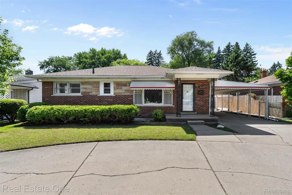 26401 Little Mack Avenue St. Clair Shores City MI 48081