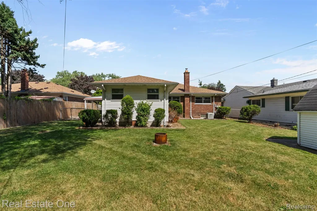 26401 Little Mack Avenue St. Clair Shores City MI 48081