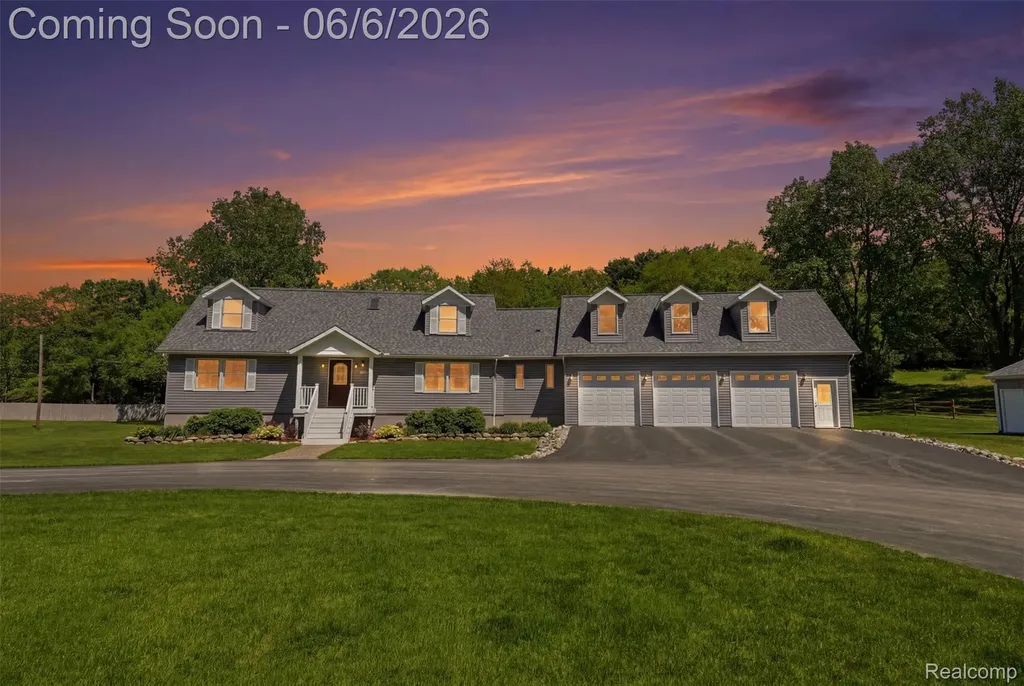 7060 Sheldon Road Hamburg Township MI 48189
