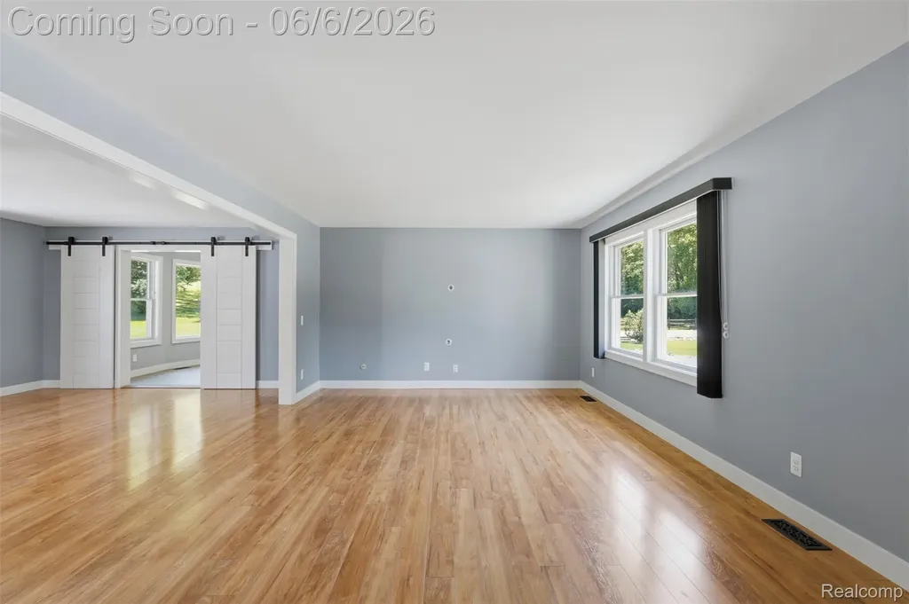 7060 Sheldon Road Hamburg Township MI 48189