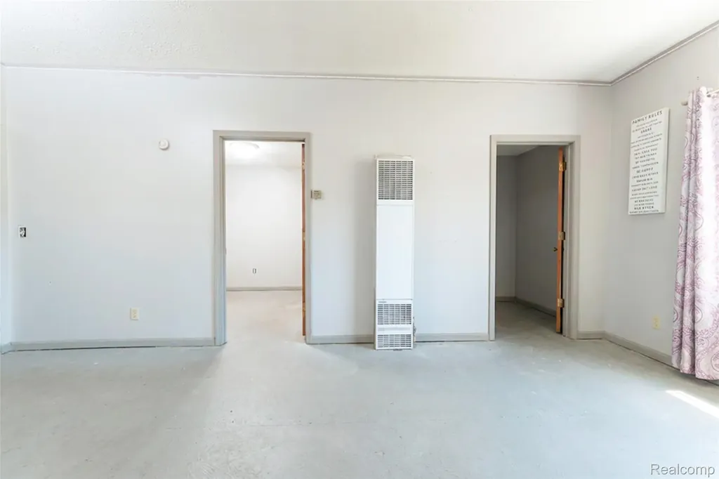 204 E Grand River Avenue Fowlerville Village MI 48836