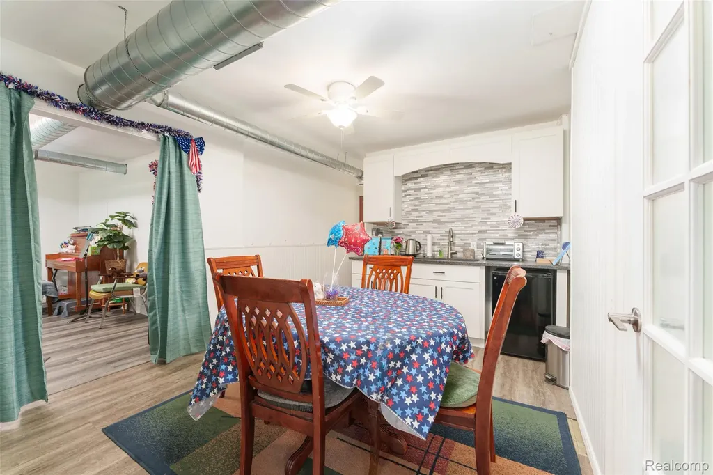 204 E Grand River Avenue Fowlerville Village MI 48836