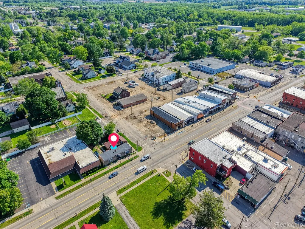 204 E Grand River Avenue Fowlerville Village MI 48836