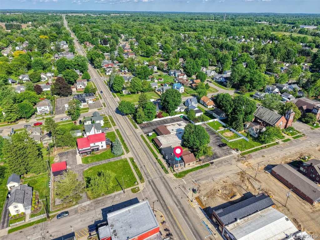 204 E Grand River Avenue Fowlerville Village MI 48836