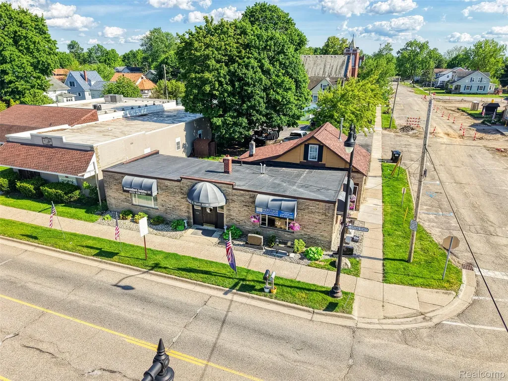 204 E Grand River Avenue Fowlerville Village MI 48836
