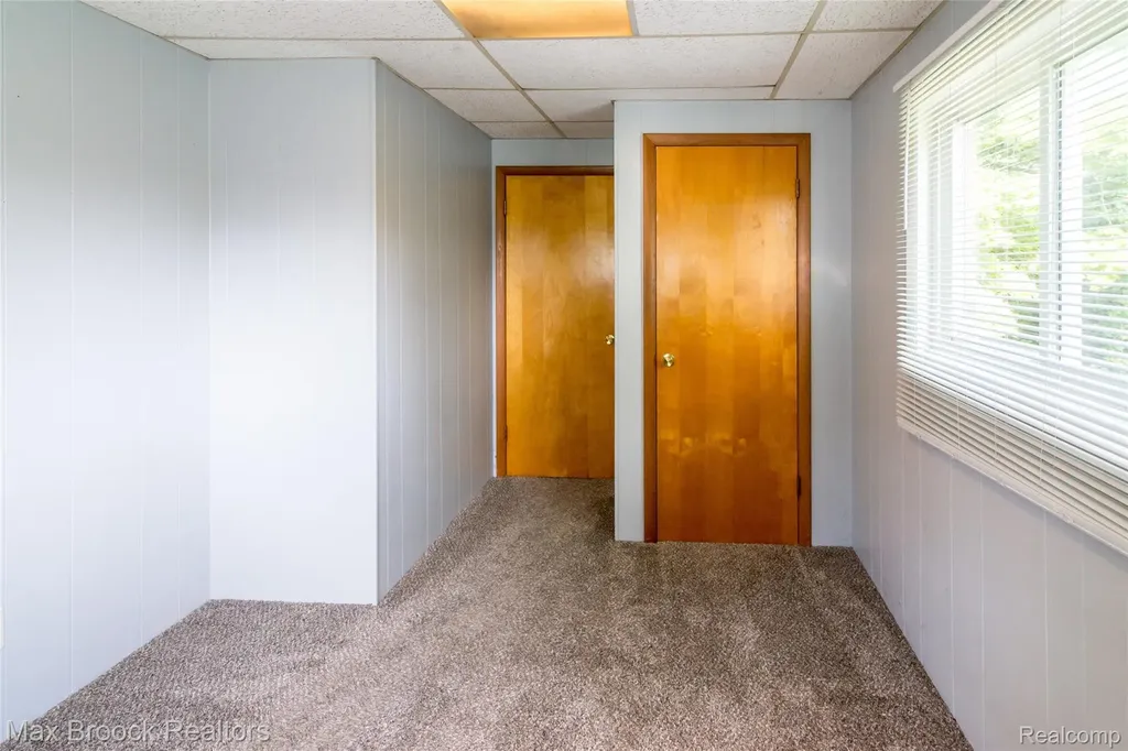 465 Robert Court Auburn Hills City MI 48326
