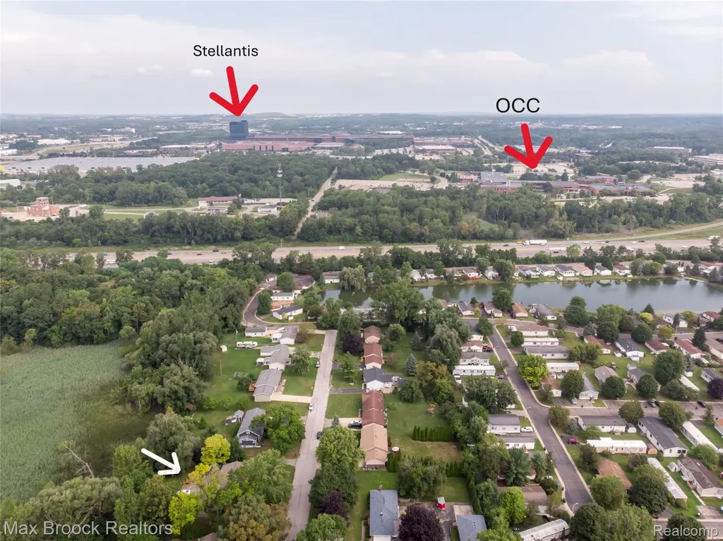 465 Robert Court Auburn Hills City MI 48326