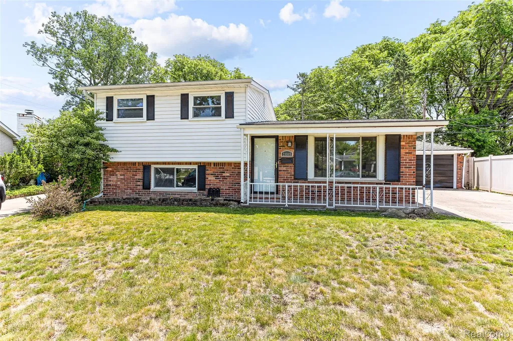23319 Haig Street Taylor City MI 48180