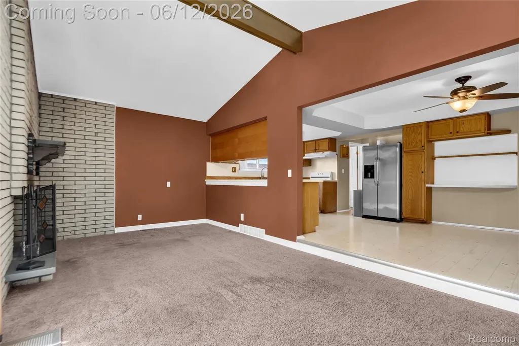 4840 Iowa Drive Warren City MI 48092